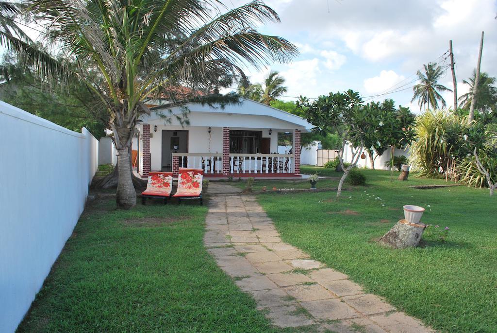 Beach House Mirissa Zimmer foto